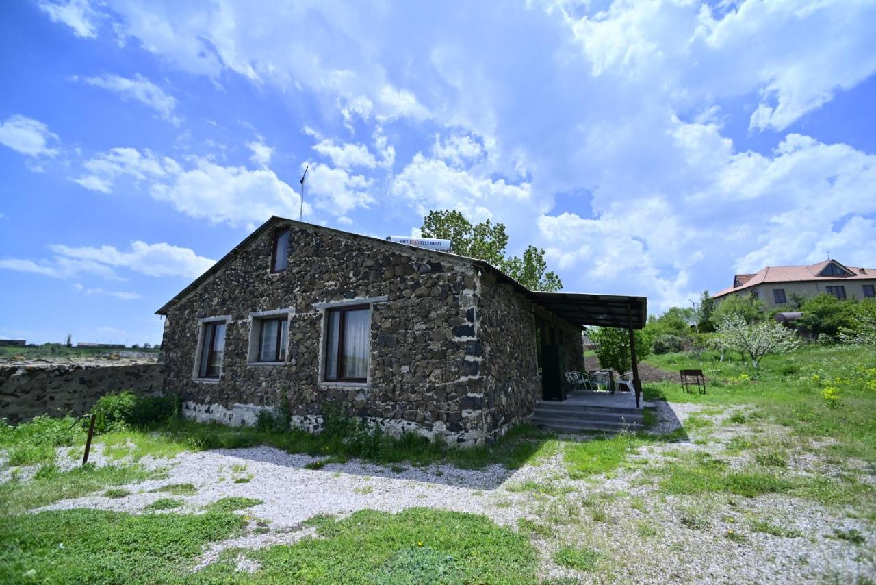 Sevan Tarsus Guesthouse Tsovazard Exterior foto